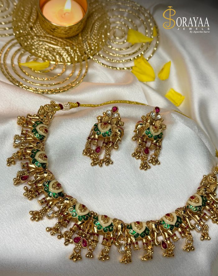 Iraaya Necklace Set